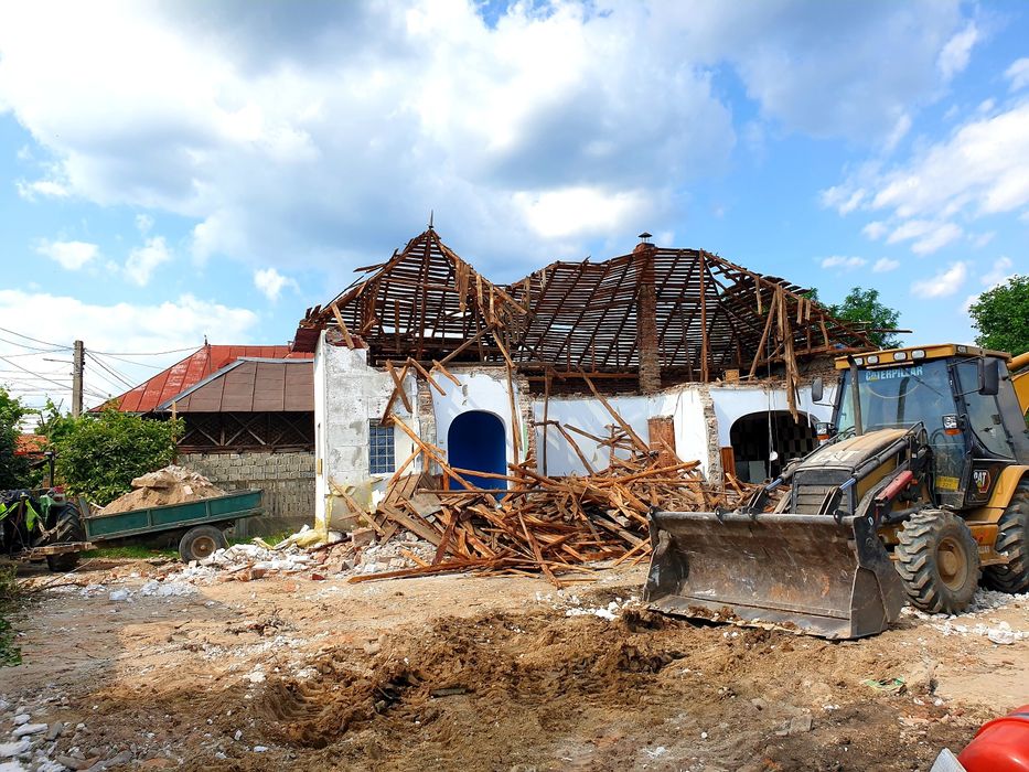 Inchiriez buldoexcavator