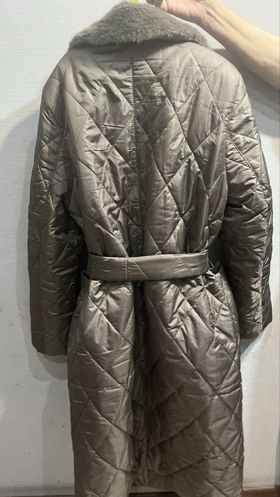 Новая куртка с биркой