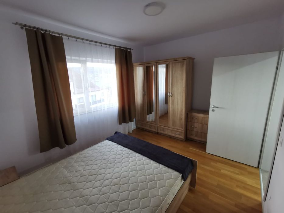 Inchiriez apartament cu 2 camere in Chinteni