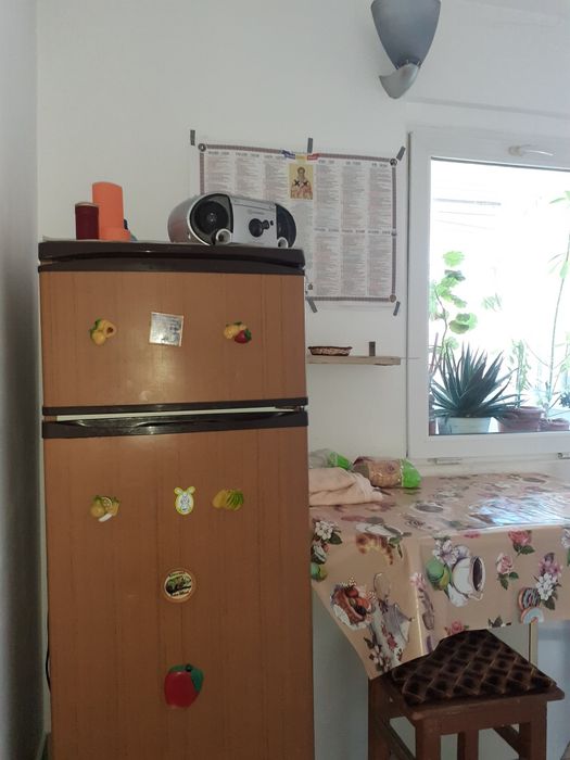 Închiriez garsoniera în zona km 4-5