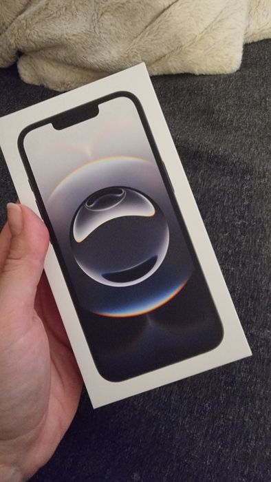 Нов Apple Iphone 16e черен неразпечатан