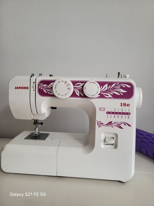 Швейная машина janome 18e