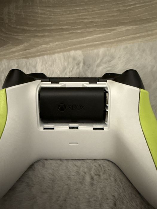 Xbox Series X 1TB+ 2 manete+jocuri+garantie