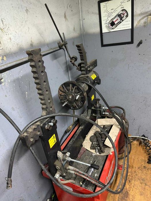 Прокаточный станок для титановых дисков.