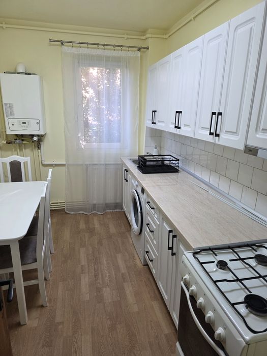 Apartament 3 camere zona Calea Cisnădie - Mihai Viteazul