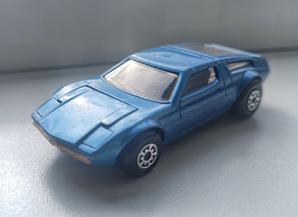 Matchbox SuperKings Maserati Bora