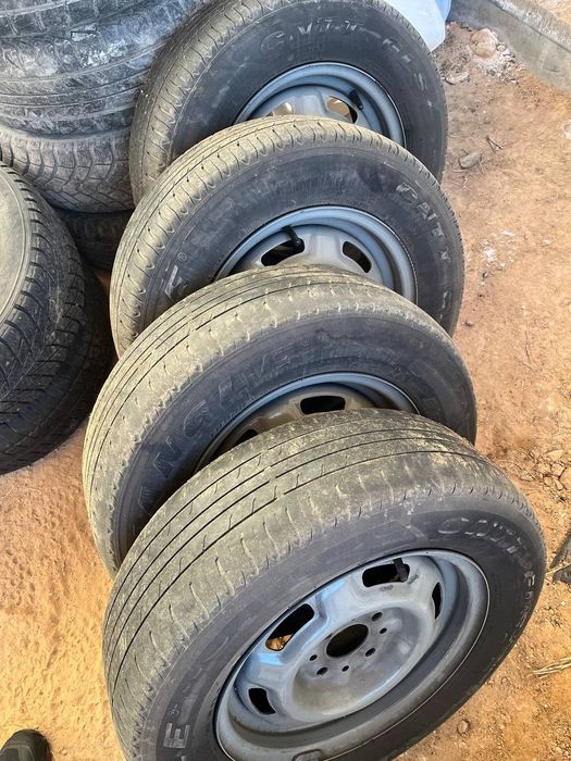 Продам комплекты диски с резиной