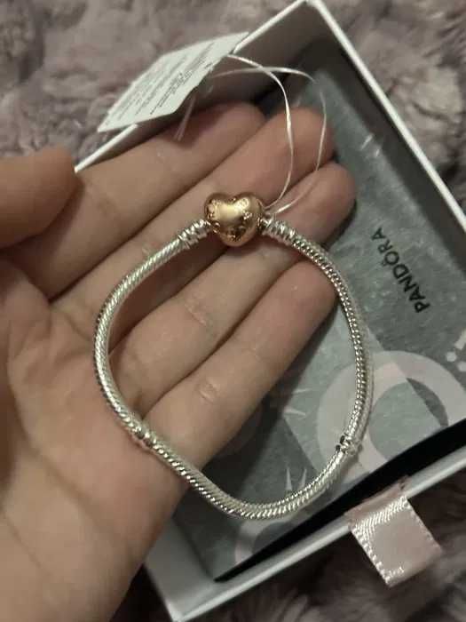 Оригинлна гривна Pandora