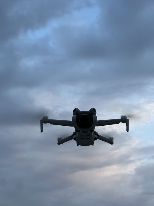 Dji mini 4 pro fly more combo