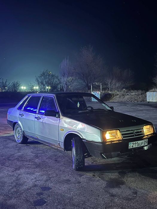 Продам машину ВАЗ 21099