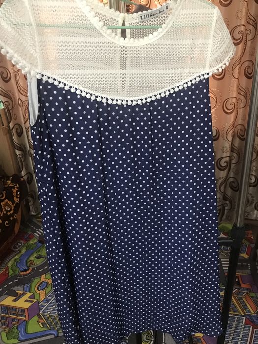 Vand rochita superba marimea 42