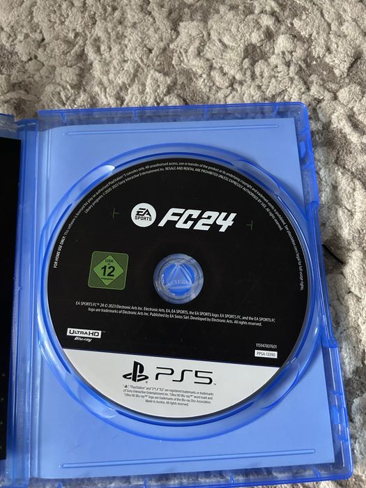 Продам FC24 PS5 срочно