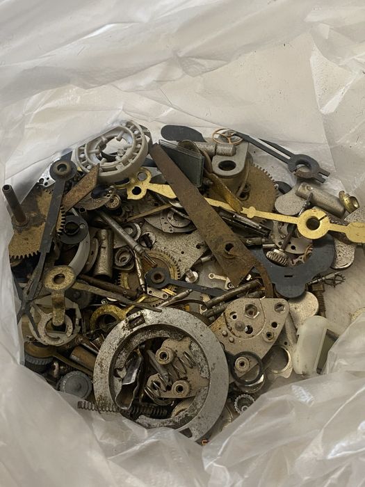 Продам запчасти СССР советских часов