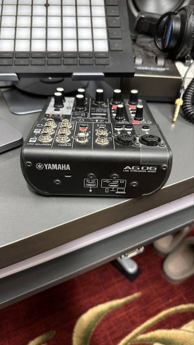 Микшерный пульт для стрима Yamaha ag06