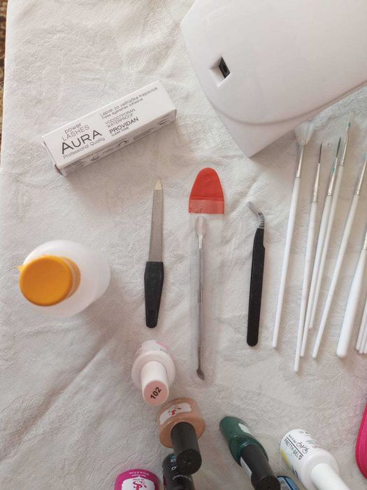 Комплект аксесоари за гел лак - 150 лв.