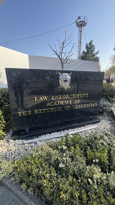 Стела с объемными буквами. Монументы