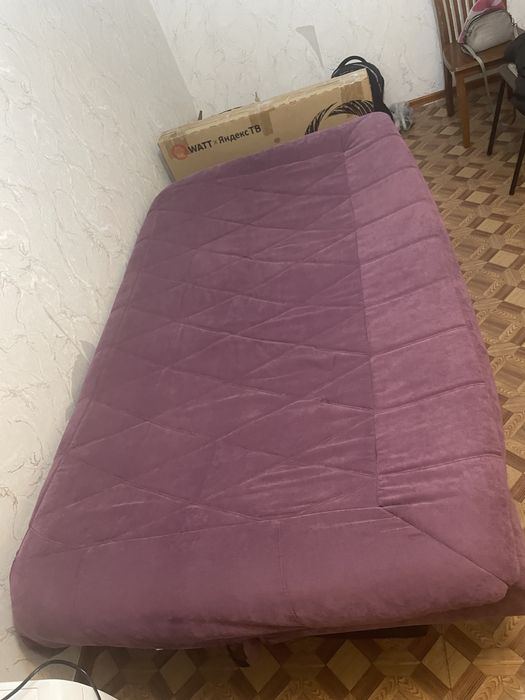 Срочно продам диван