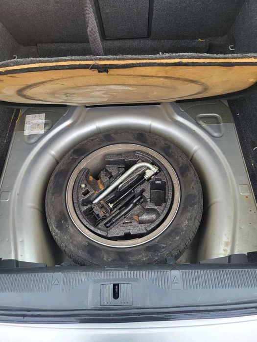 dezmembram skoda octavia 2 usa stanga spate/ usa stanga fata / haion c