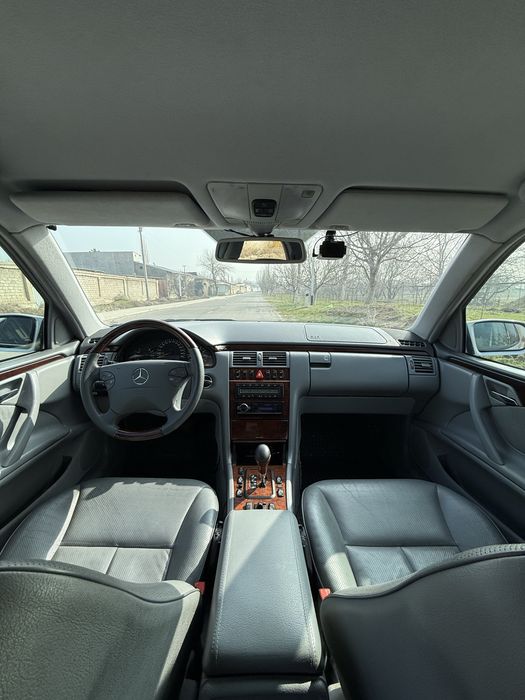 Mersedes bens w210 elegant