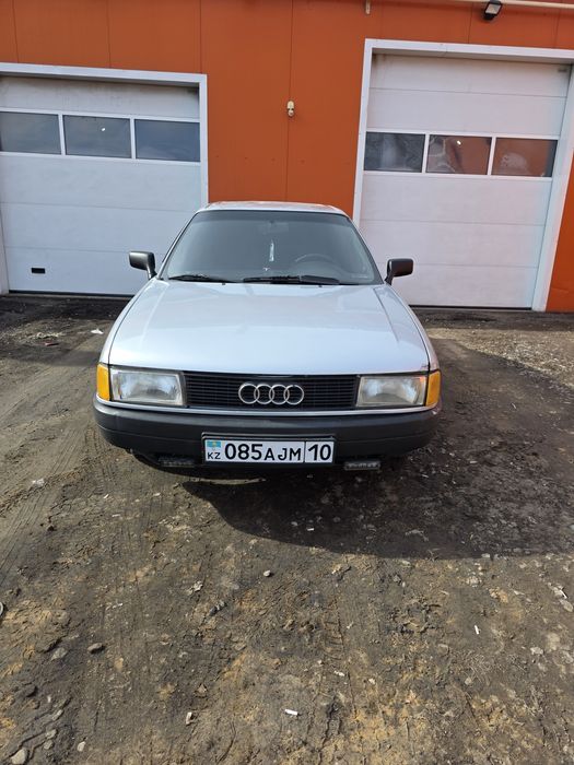 Продам Ауди 80 б3
