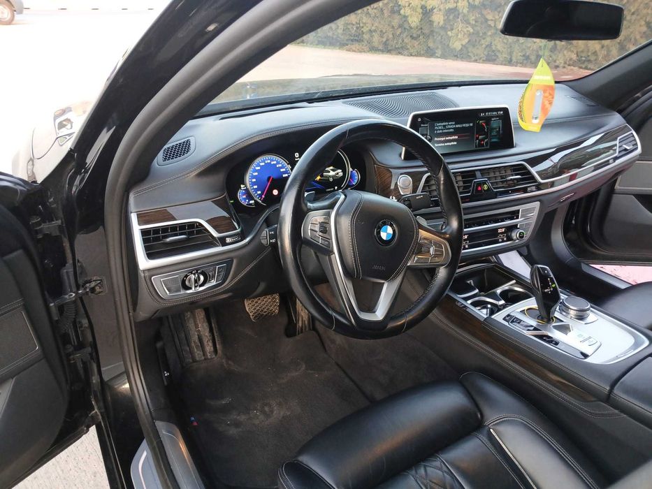 BMW 730 XDRIVE 2017