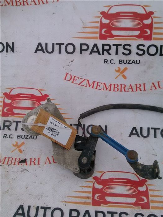 cantar faruri spate audi a4 b7