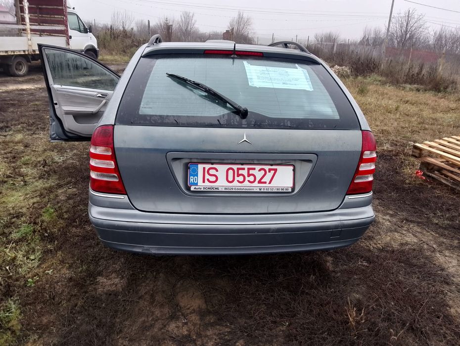 Mercedes C200 Kompressor sau schimb cu scânduri și grinzi de 12