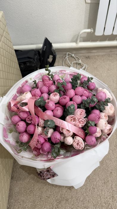 Букет кустовых роз