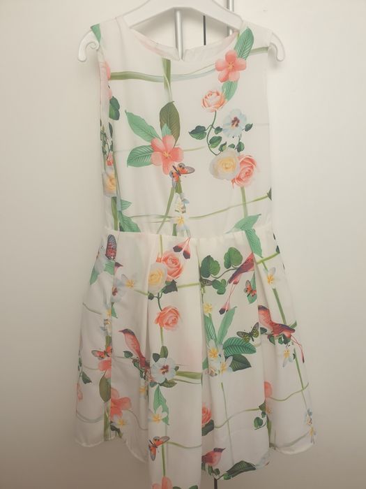 Официални рокли ..