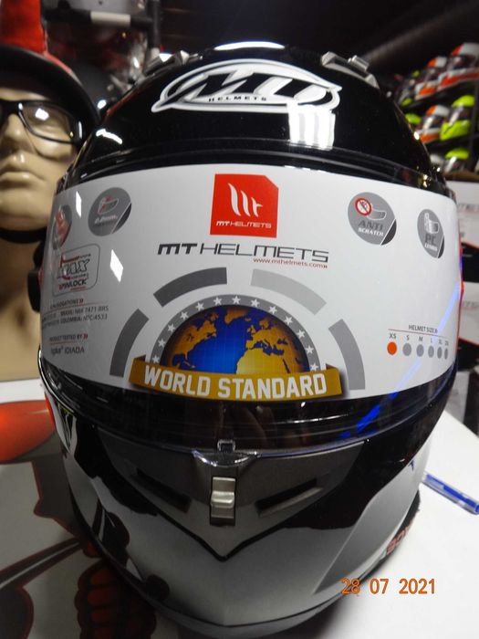 каска MT Helmets каска FLUX SV модуларна мото каска тъмни очила