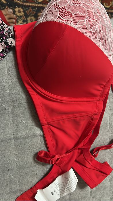 Продам бюстгалтер 95F
