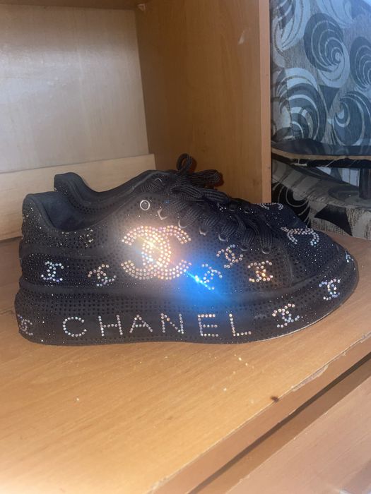 Adidasi Chanel marimea 37