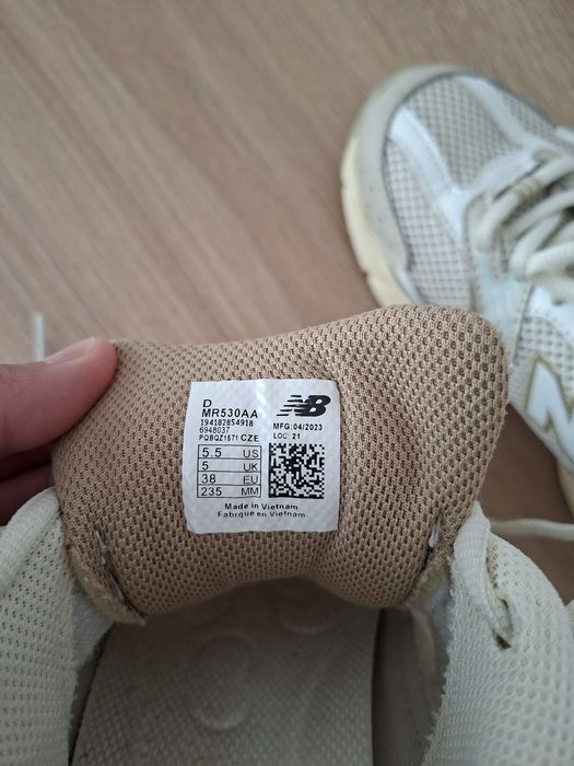 Продам кроссовки