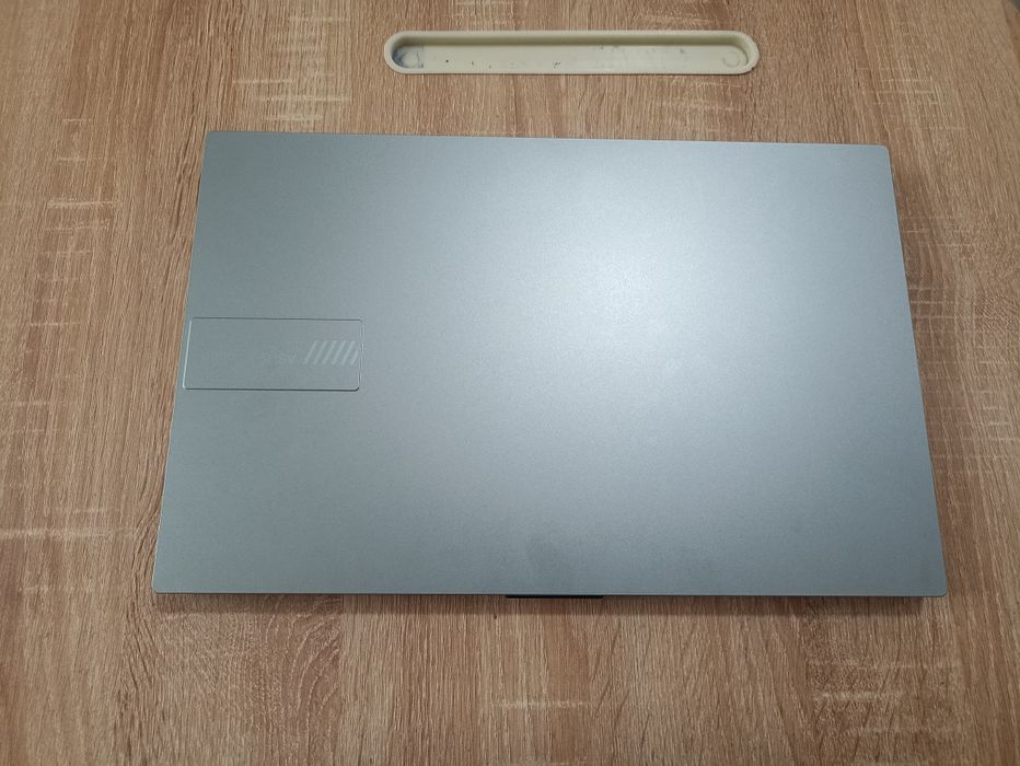 Noutbu asus vivobuk mentol rang sotiladi