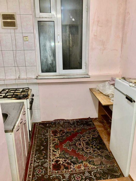 Qora qamishda 2 xonali dom srochna sotiladi