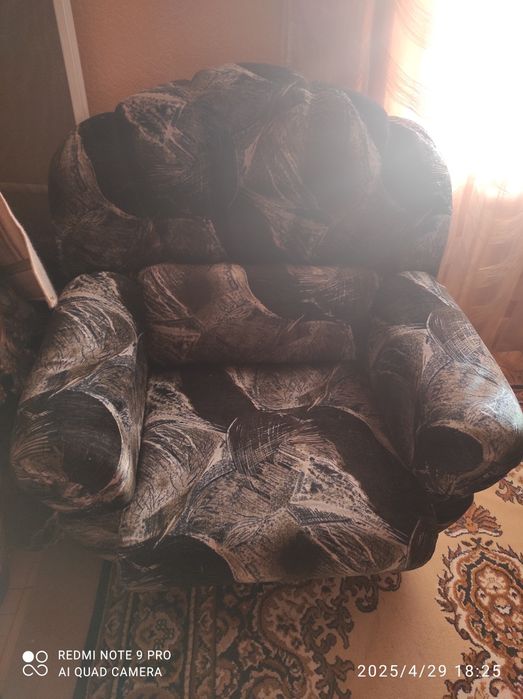 Продам два кресла