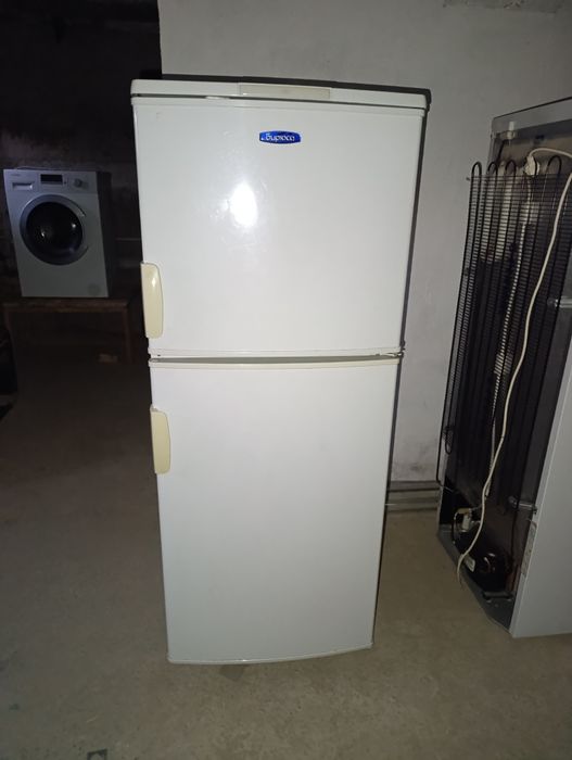 Холодильник Бирюса