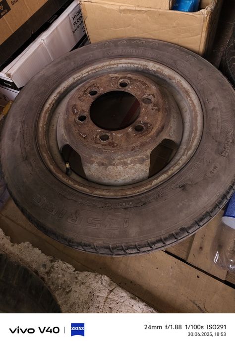 Газелдің дөңгелегі запаскесі