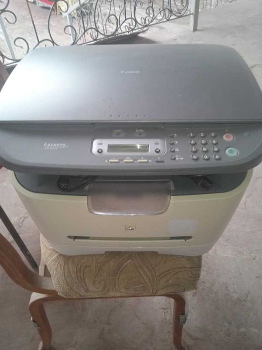 Продаётся принтер Canon МФУ-3 в 1 в отличном рабочем состоянии-