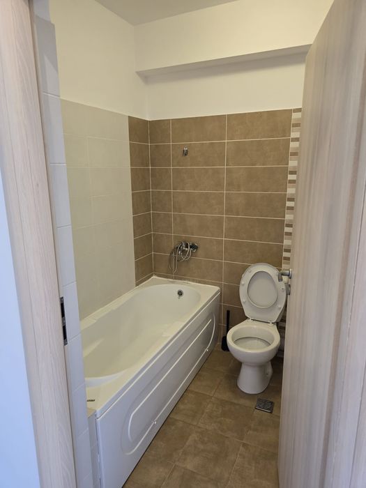 Proprietar garsoniera Militari Residence