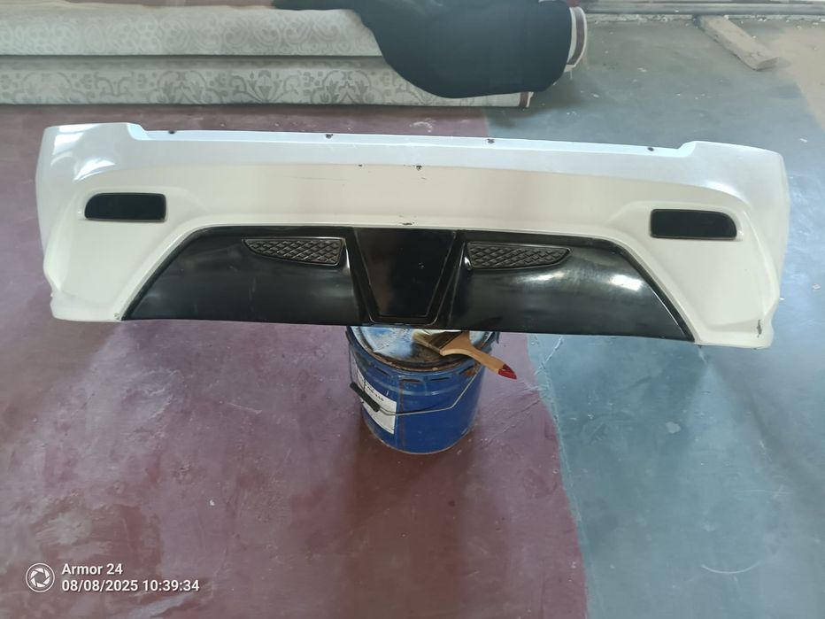 Бампер приора хэтчибек сатылады 15000мың бу