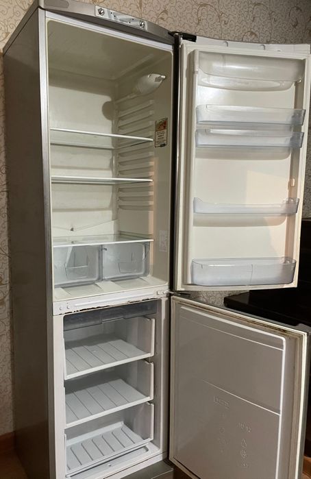 Холодильник БУ Indesit