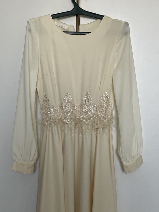 Платье белое размер 44