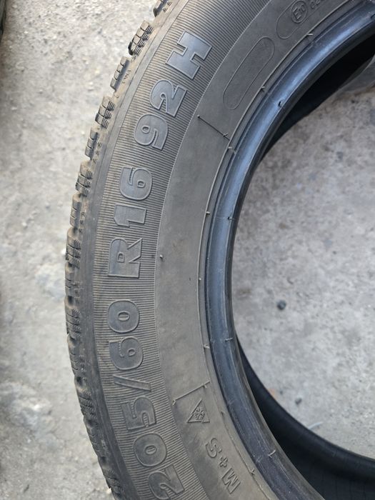 Anvelope 205/60 R16 RIKEN de iarna 2023