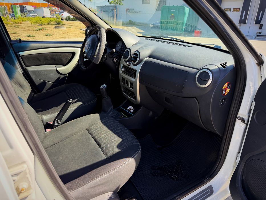 DACIA Logan 2013 — imagine 5