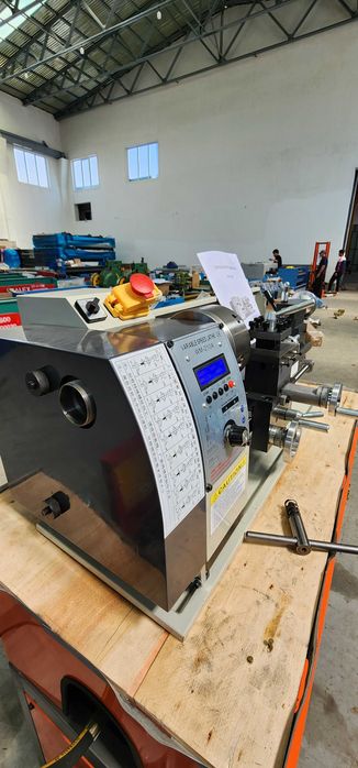 Токарный станок модель 210а