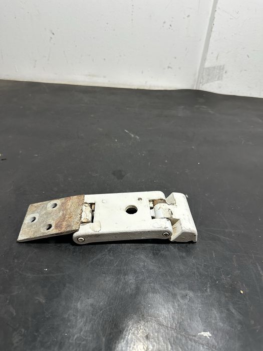 Balama usa stanga spate dreapta spate Volkswgaen VW LT 1997-2006