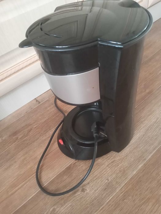 Продам Кофеварка.