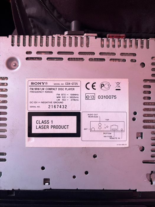 Radio CD auto Sony CDX-GT25 MP3 / AUX – stare bună