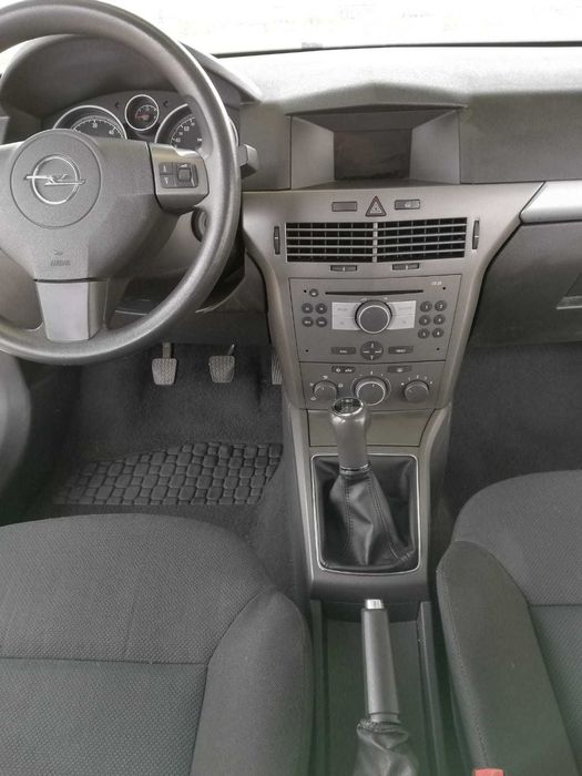 Opel Astra H 1.7 CDTI | 2005 | 205.400 km | FĂRĂ RUGINĂ | 2.200 €